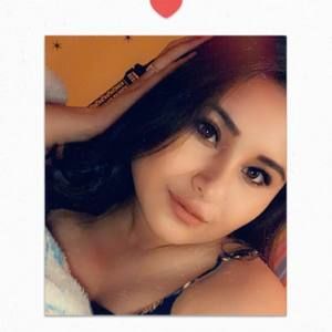 Meet your Posher, Alexia